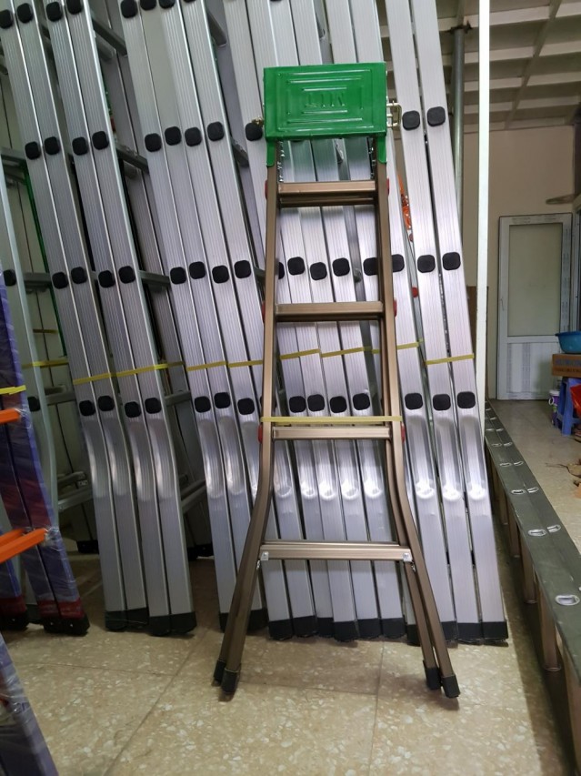 Thang nhôm chữ A 1,5m ghi